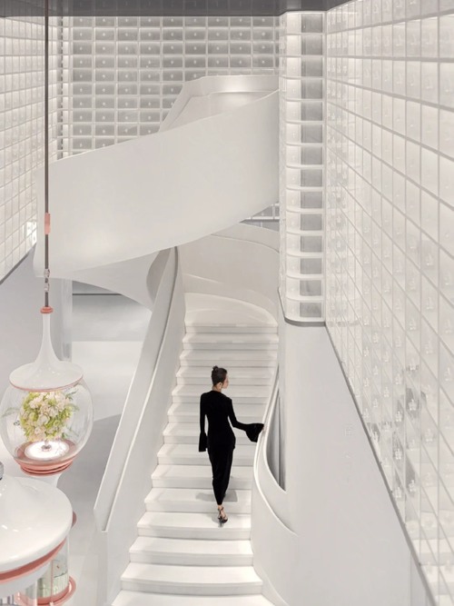 JAFFA Acrylic for Florasis Store Decoration – One-stop Custom Solution for High-end Beauty Brand 