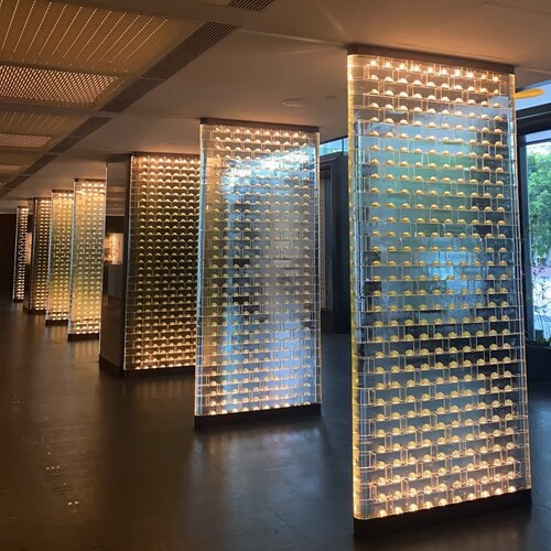 Dernières nouvelles de l'entreprise Comment décorer sa vie avec des cloisons/écrans acryliques?