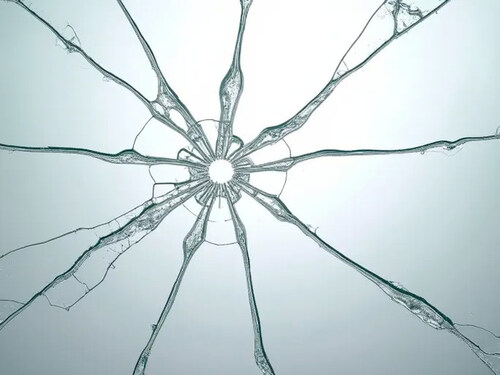 latest company blog about Guide to Comparing and Selecting Tempered Glass