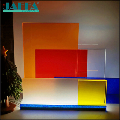 Buon prezzo JAFFA Lampada Creativa in Acrilico Stile Mondrian Personalizzato, Luce d'Ambiente Geometrica a Blocchi di Colore, Lampada da Tavolo Decorativa per Casa e Galleria d'Arte in linea
