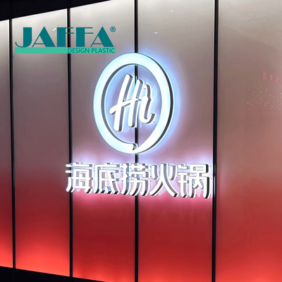 Buen precio Signo de marca iluminado con acrílico JAFFA Identidad de alto reconocimiento para espacios comerciales en línea