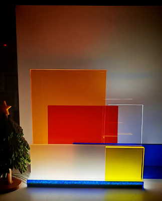 Bom preço Instalação Geométrica Estética Instalações de iluminação acrílica para luz e sombra espaciais em linha