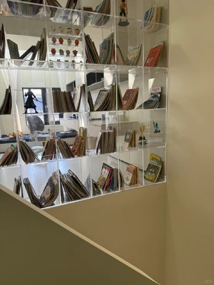 Good price JAFFA Custom Acrylic Floating Bookshelf – Invisible Minimalist Storage for Modern Interiors online