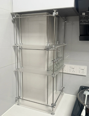 Bom preço JAFFA Custom Acrílico congelado debaixo do armário Prateleira de cozinha Organizador modular de poupança de espaço em linha